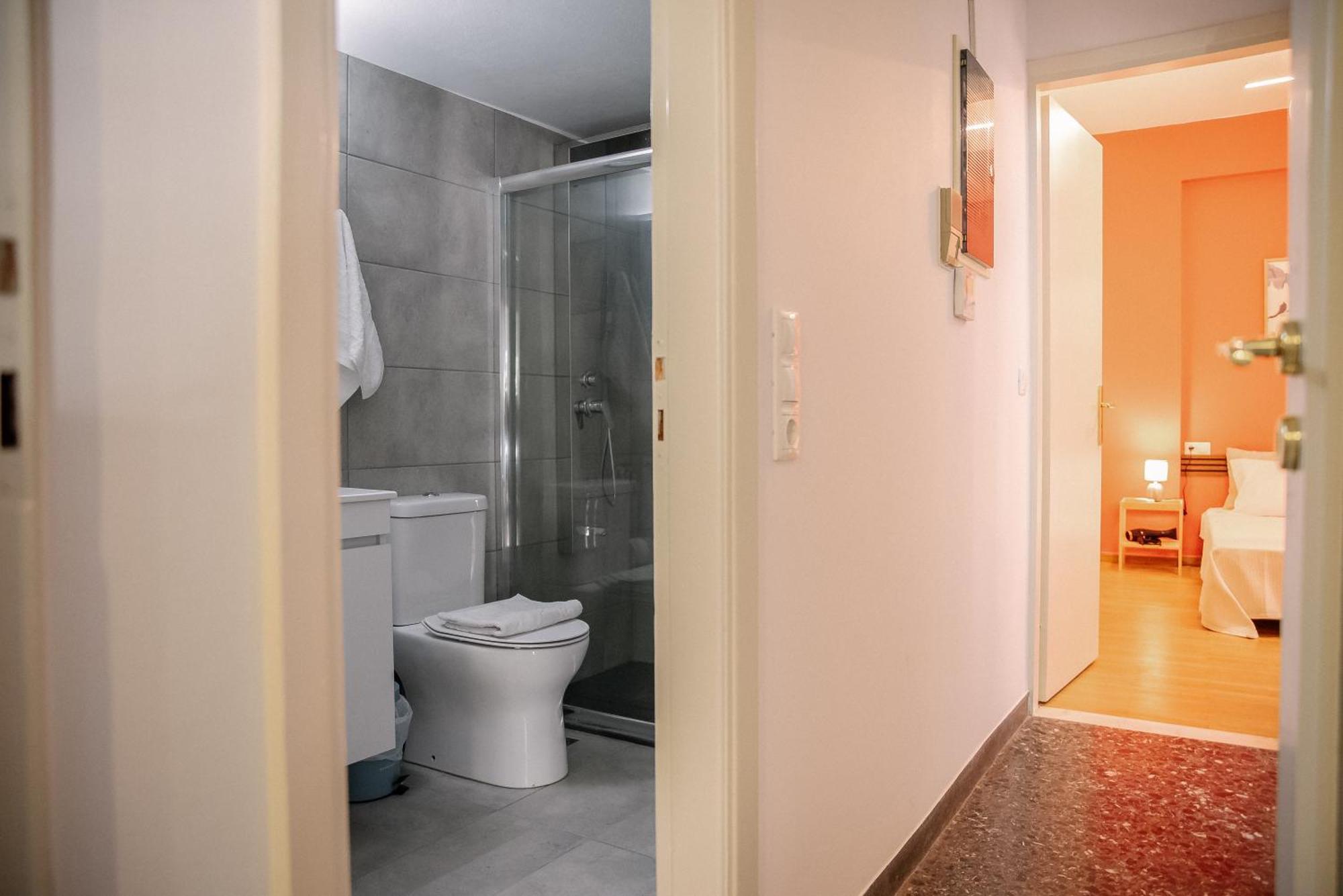 3Cs Athens Ampelokipoi Comfy Flat Ft Patio Airport Direct Day N Night Lejlighed Eksteriør billede