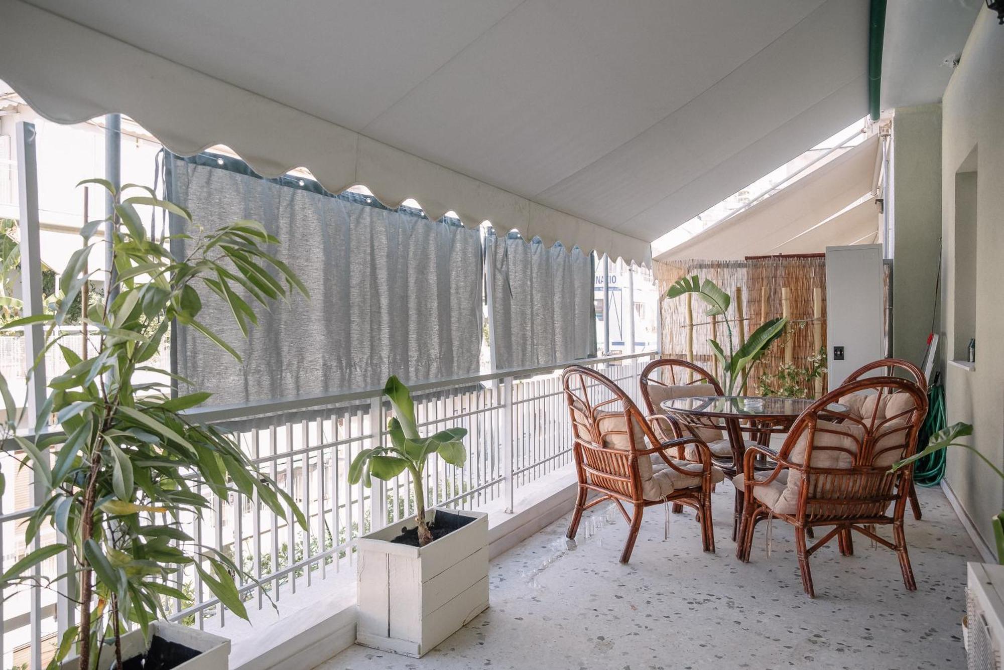 3Cs Athens Ampelokipoi Comfy Flat Ft Patio Airport Direct Day N Night Lejlighed Eksteriør billede